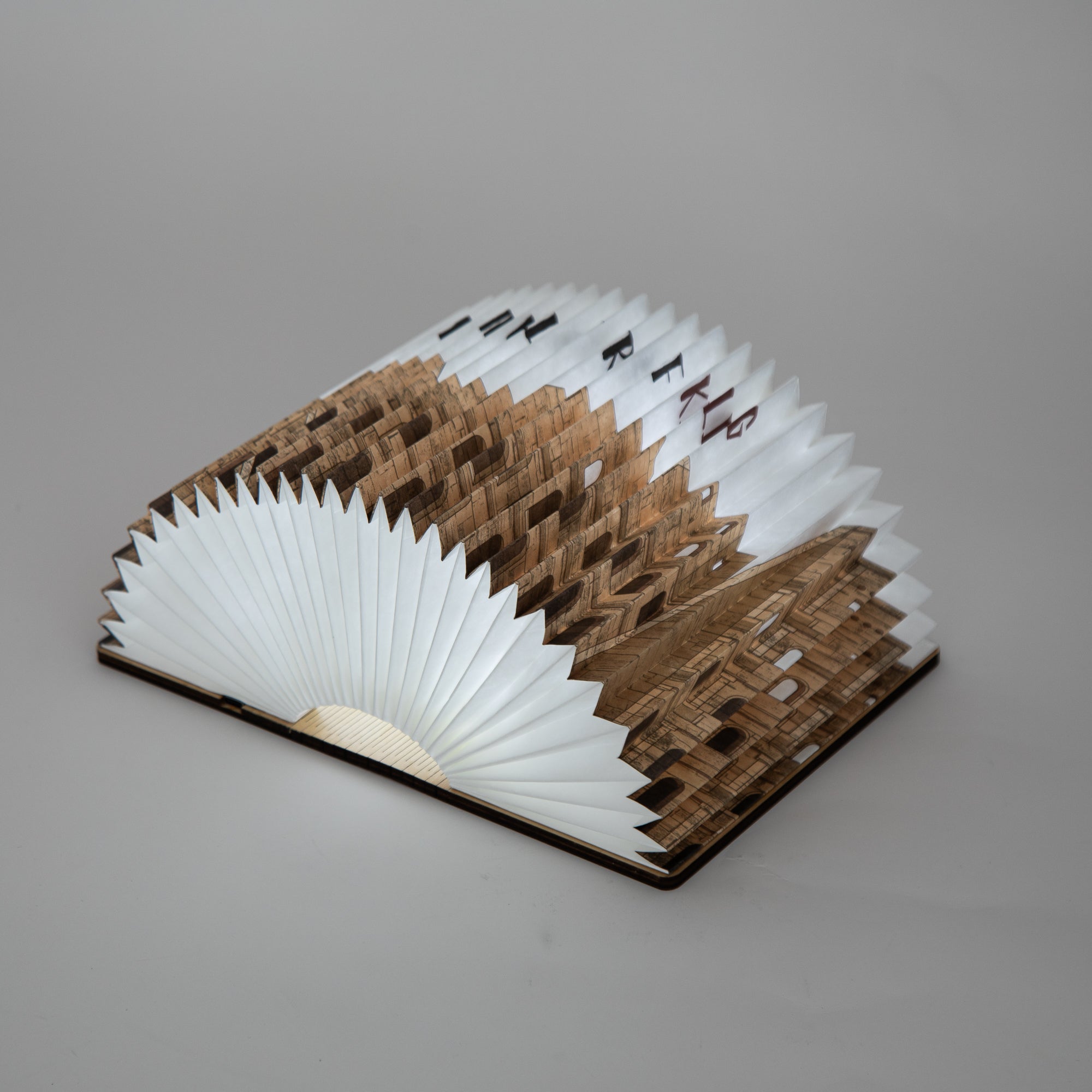 Roman Colosseum 360° Book Lamp