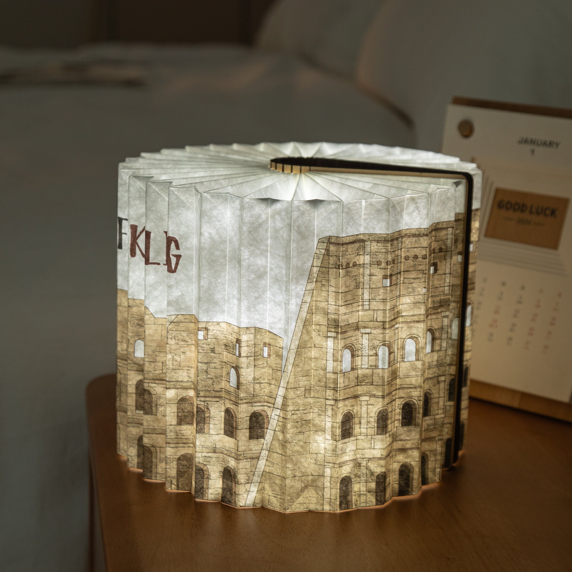 Roman Colosseum 360° Book Lamp